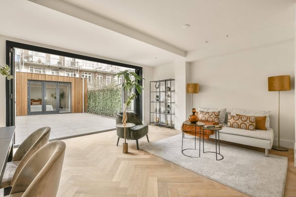 Les secrets d'un balcon verdoyant : découvrez les meilleures plantes à cultiver à la maison !